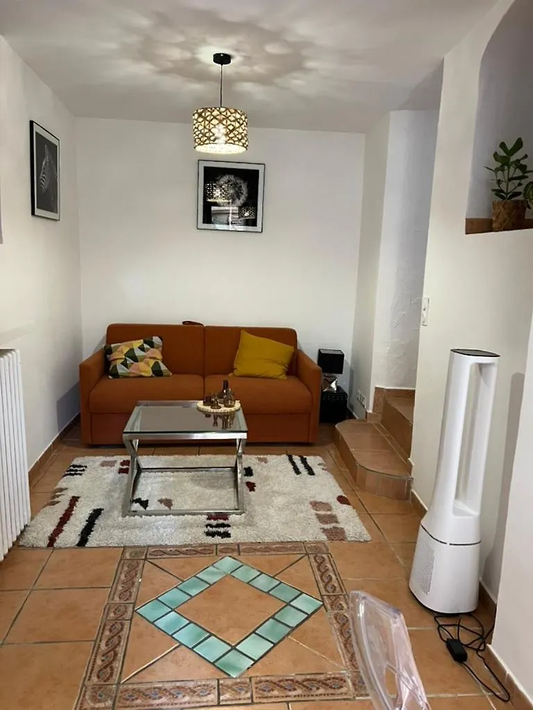 Ferienwohnung Nid Douillet A Hyères